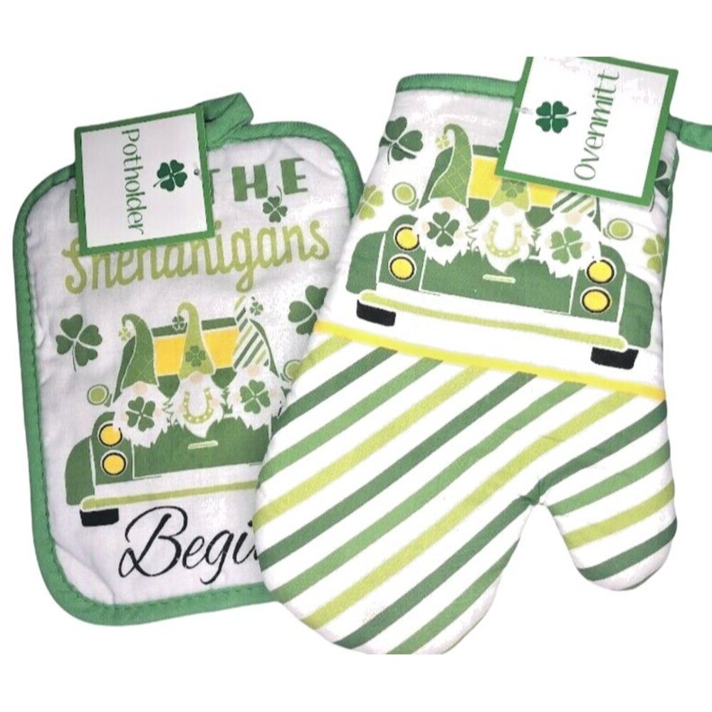 St Patrick's Potholder Oven Mitt Set of 2 Kitchen Shamrock Shenanigans Gnome